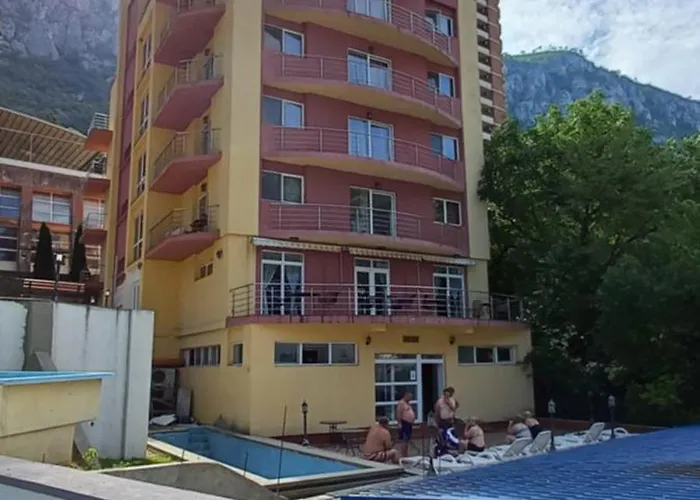 Hotel International